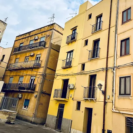 Il Baluardo A Pochi Passi Dal Porto Trapani